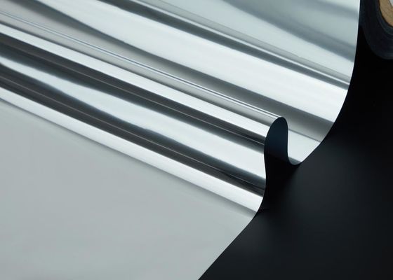 قیمت خوب 3000m رول سنگین از فیلم VMPET فوق چاپی 12μm پوشش فلزی نقره پیشرفته 97% مانع شعاعی بازتاب دهنده آنلاین