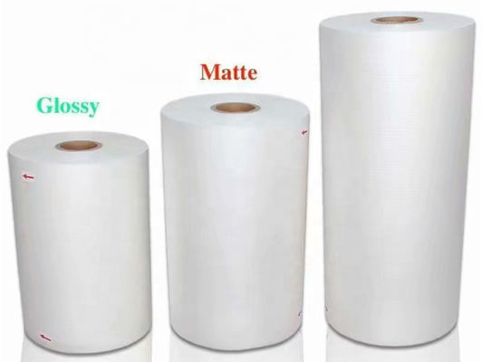 قیمت خوب 25 مایکروفون Bopp Matte Thermal Lamination Film برای بسته بندی محصولات کاغذی 4000 متر آنلاین