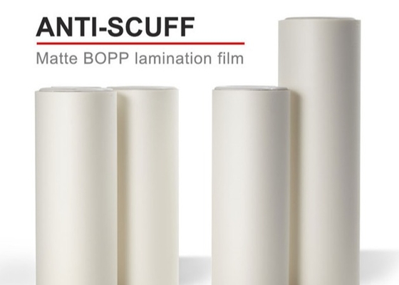 Good price 28mic Matt BOPP فیلم مقاوم در برابر اصطکاک فیلم لامیناسیون مرطوب / حرارتی مناسب برای لامیناتورها آنلاین